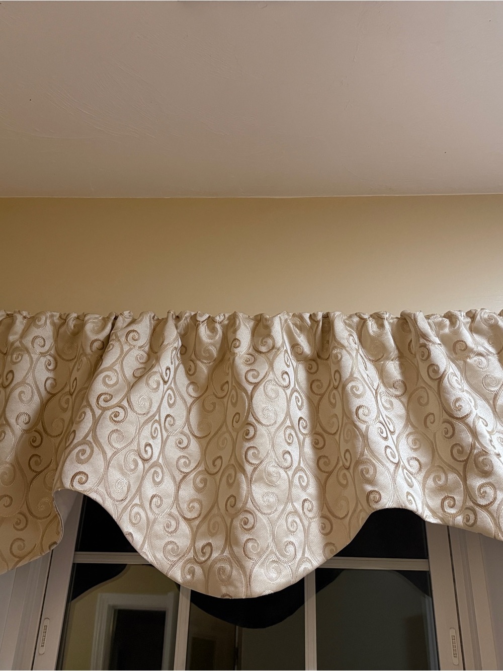 RLF Home Cream Scroll-Pattern Valance – Decorative Window Topper